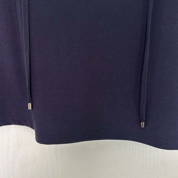 Top - Picture 5 of 7